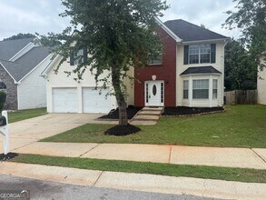 Building Photo - 235 Vaness Dr