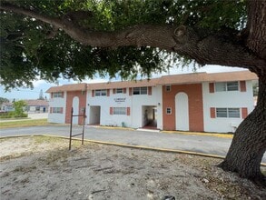 Building Photo - 15700 NW 2nd Ave
