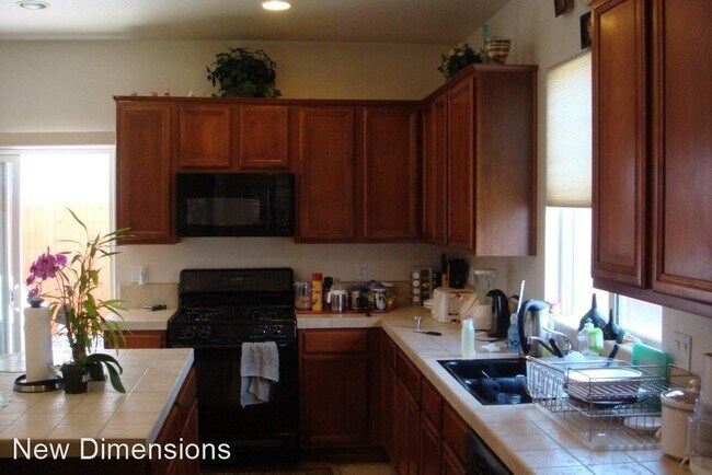 Foto del edificio - 4 br, 3 bath House - 1753 Burwood Circle