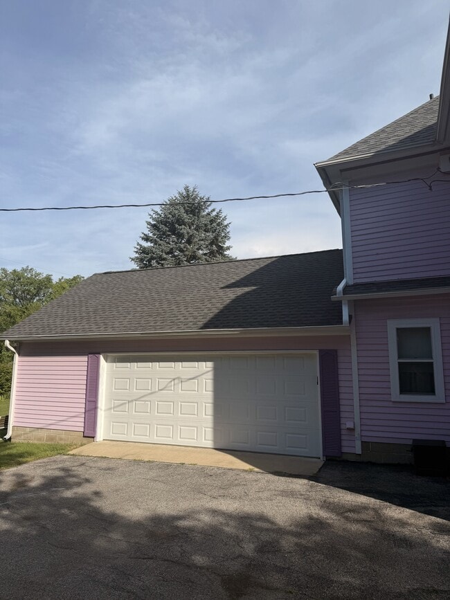 Photo - 1819 Northwestern Ave House