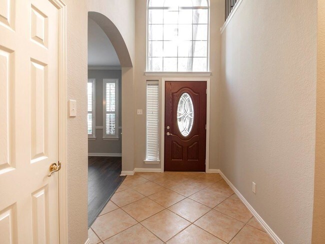 Building Photo - 2809 Meadowside Dr
