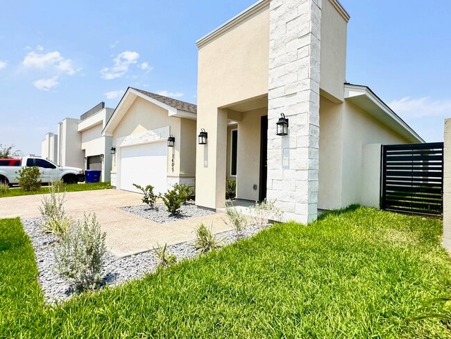 Foto del edificio - 1405 Eagles Ln