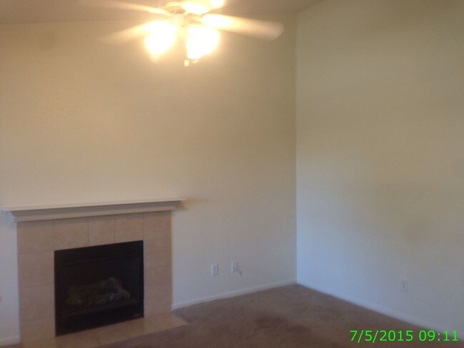 Foto del edificio - 3 br, 2 bath House - 622 Suzanne Ct