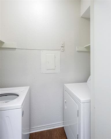 Building Photo - 8600 Coppertowne Ln