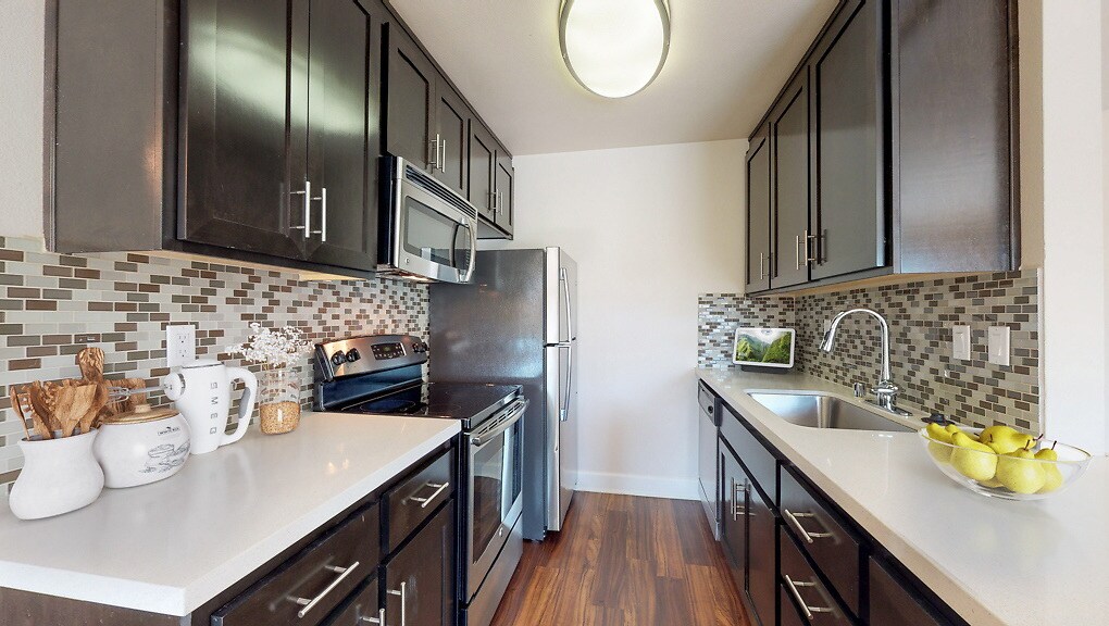 The Hallie Apartments in Pasadena, CA Westside Rentals