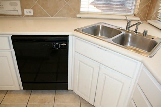 Building Photo - 1513 Waterside Dr
