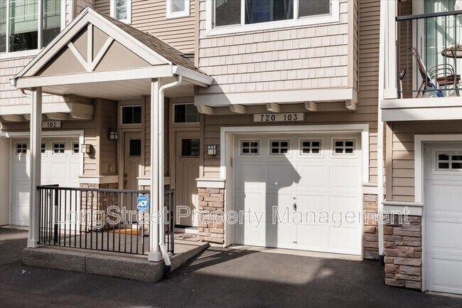 Building Photo - 720 NW 118th Ave