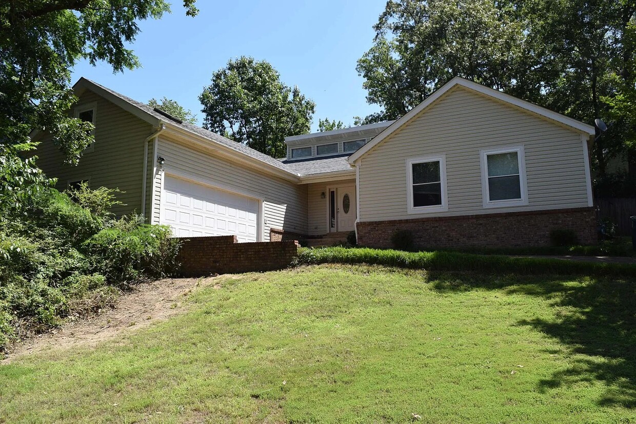 Primary Photo - 2258 Tidmington Dr