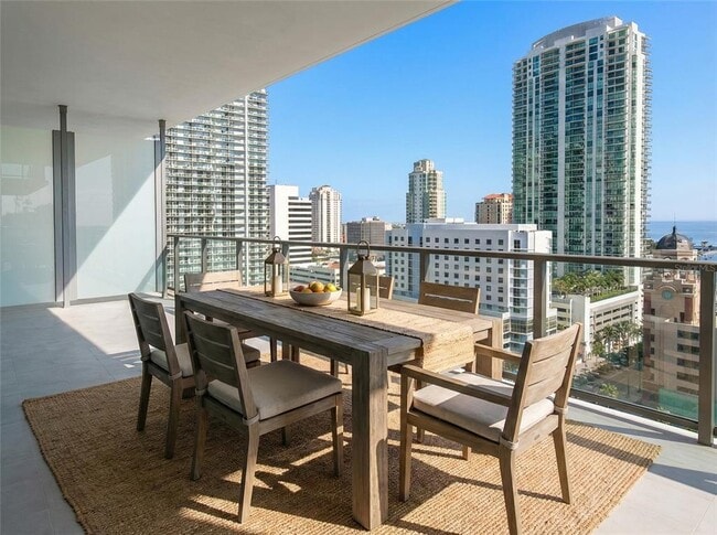 Foto del edificio - 275 1st Ave S