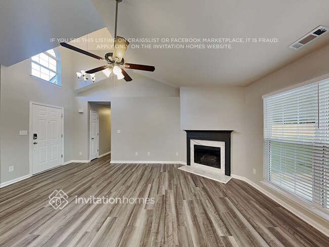 Foto del edificio - 4695 Falcon Chase Dr SW
