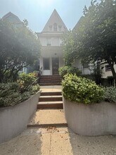 Building Photo - 157 Harrison Ave