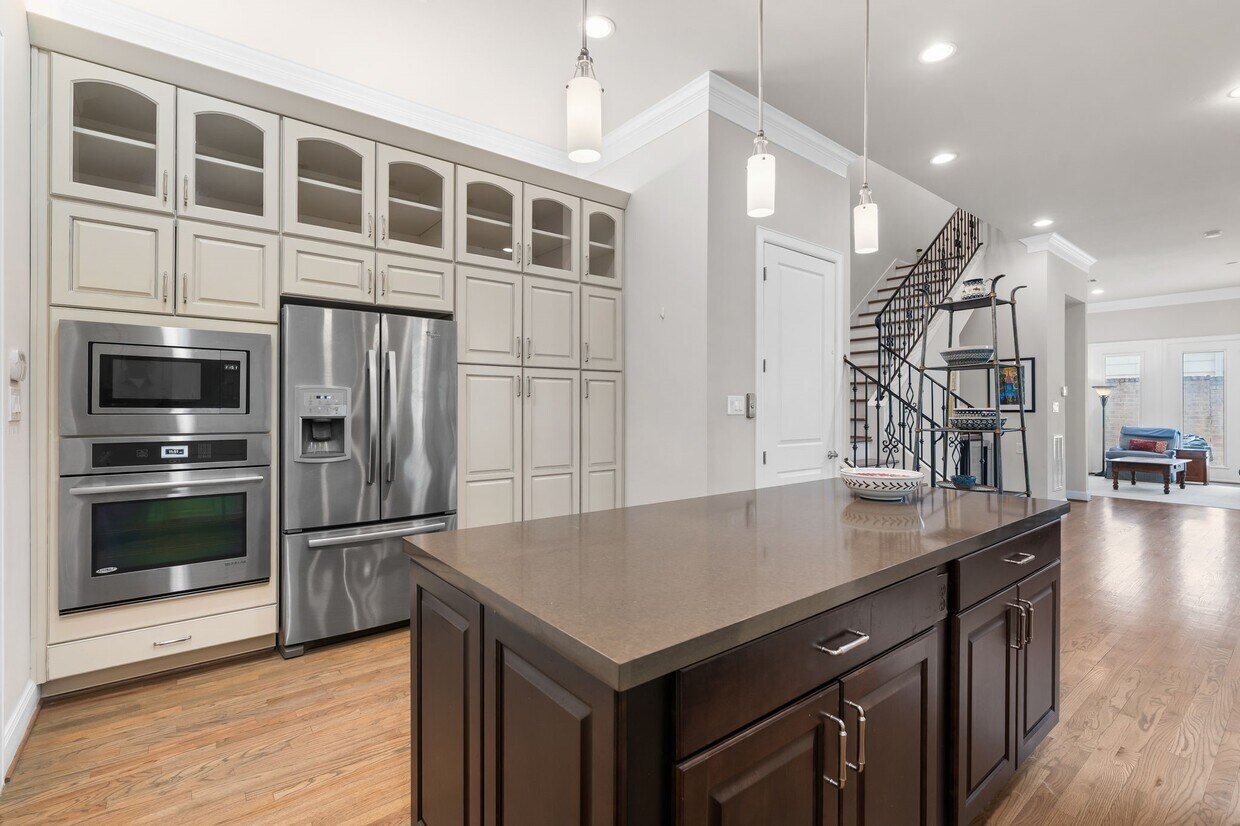 Foto principal - 3717 Newhouse St