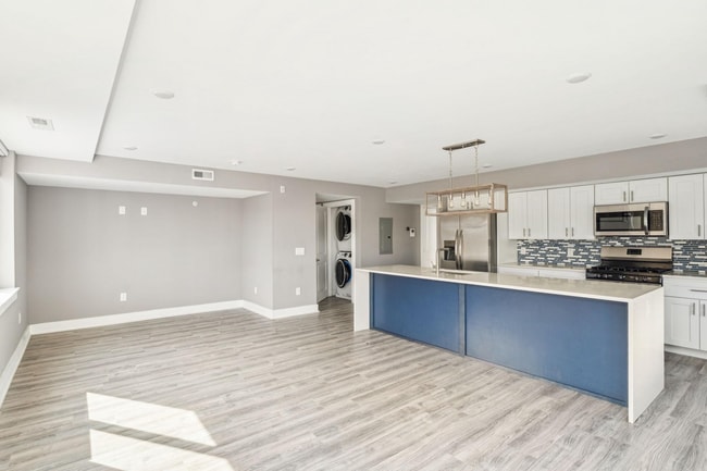 Building Photo - 1900 N 4th St