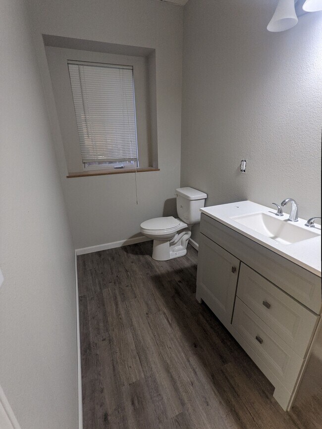 Foto del edificio - 133 South Main Street, Unit Apt 1