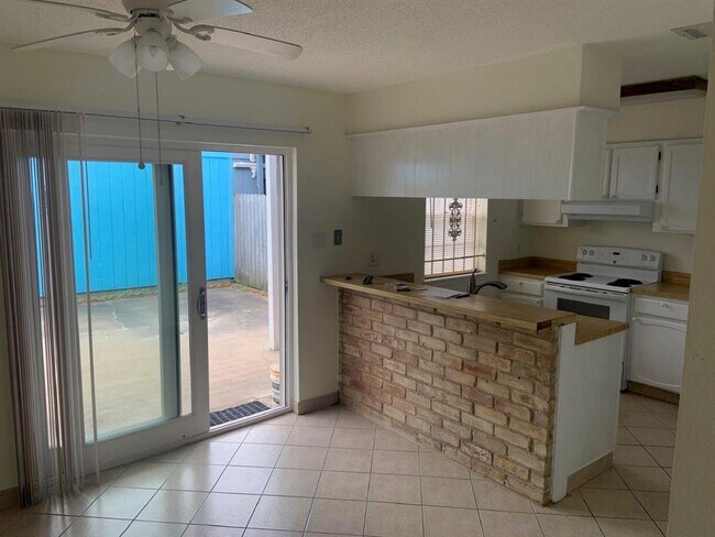 Foto del edificio - 33 San Jacinto Dr