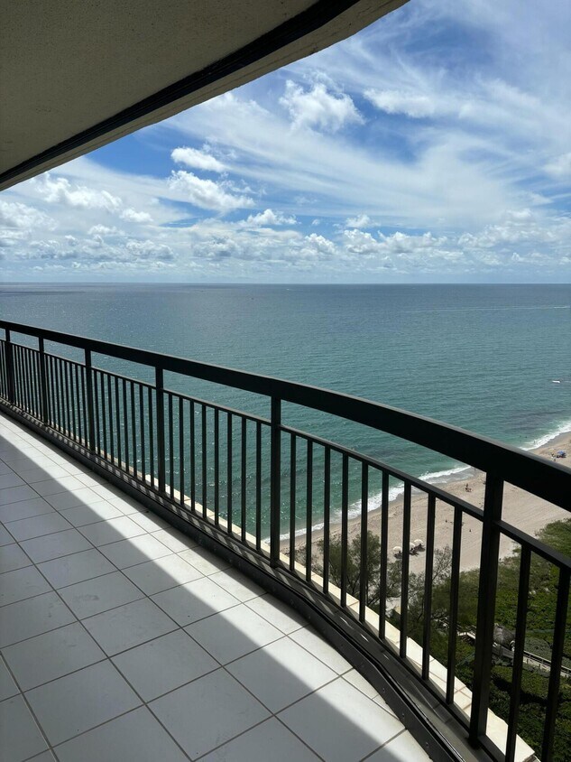 Primary Photo - 4000 N Ocean Dr