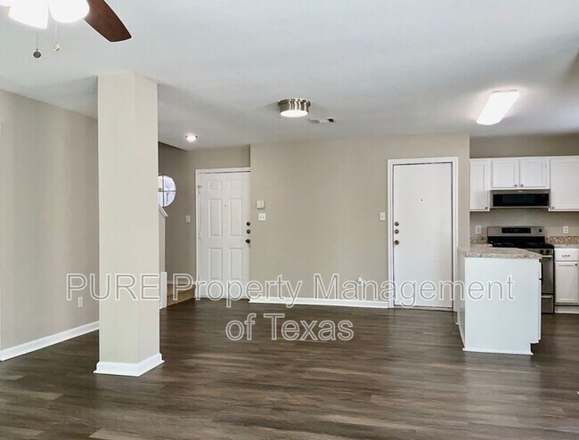 Building Photo - 1594 Parkfield Cir