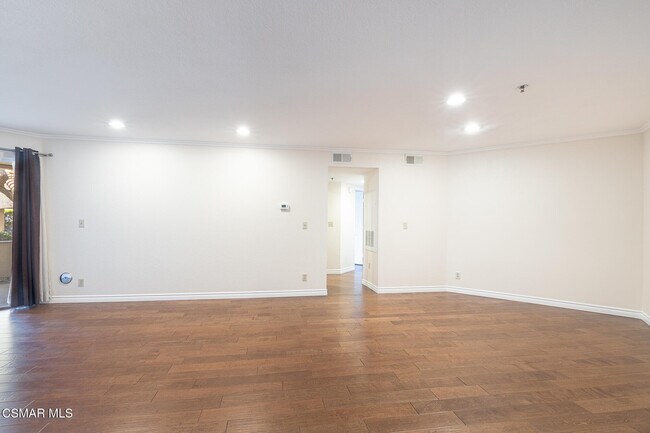 Foto del edificio - 5744 Oak Bend Ln