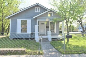 Building Photo - 2802 Winbern St