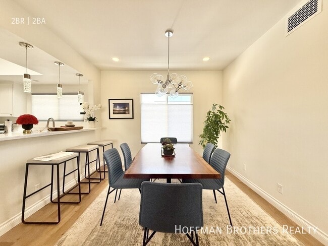 Foto del edificio - 1909 Pelham Ave