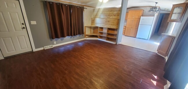 Building Photo - 3 Bed 2 Bath Home On 5.78 Acres With A 30X36 Shop For Rent