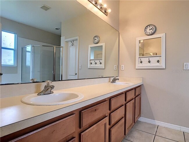 Photo - 4 Bedroom 3 Bath Home