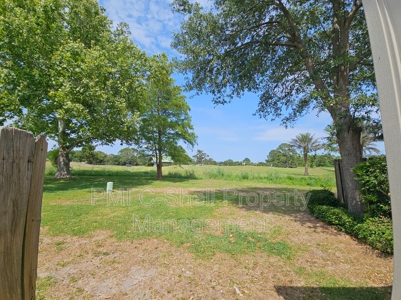 Primary Photo - 4730 Huron Dr