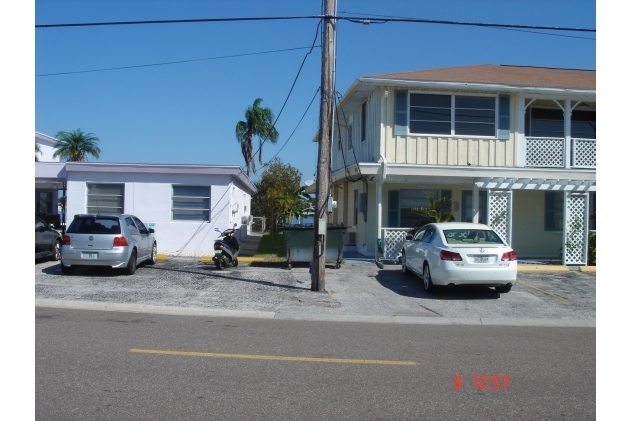 Building Photo - Bay Haven Apartments