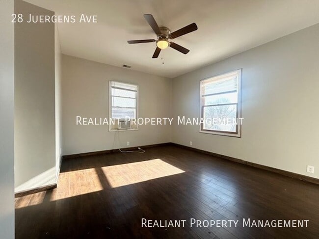 Building Photo - 28 Juergens Ave