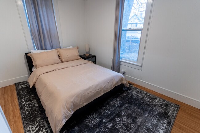 Foto del edificio - 3202 Harriet Ave