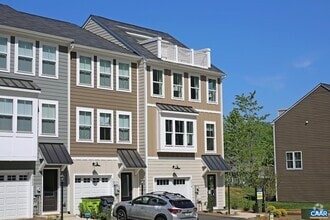 Building Photo - 2018 Desoto Dr