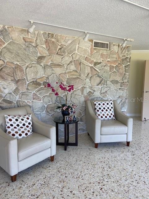 Foto del edificio - 1100 N Shore Dr NE