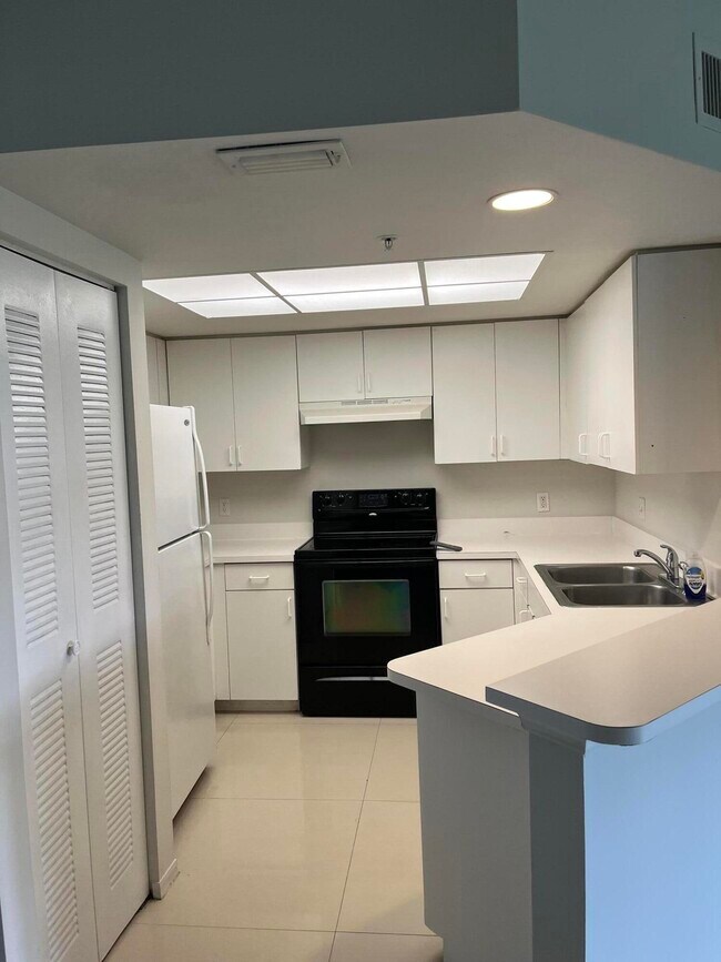 Foto del edificio - 4191 N Haverhill Rd