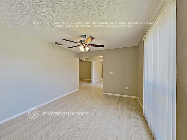 Building Photo - 831 Summer Glen Dr