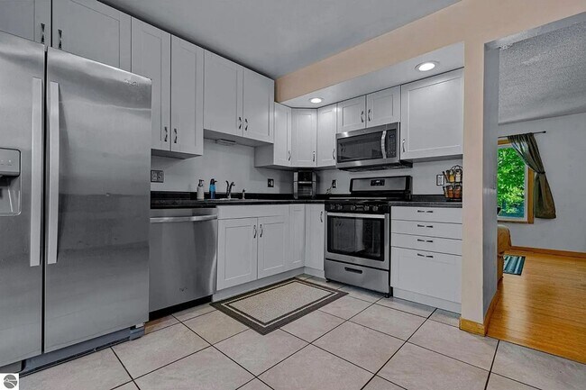 Foto del edificio - 4183 Brammer Rd