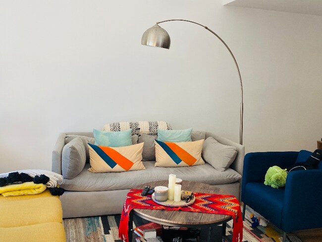 Foto del edificio - 5404 Briar Ridge Dr