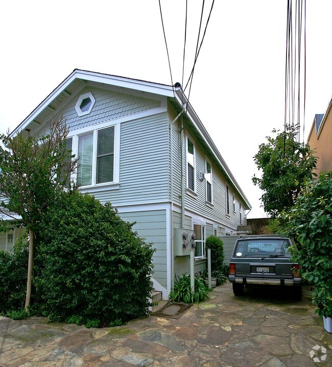 Building Photo - 102 F St