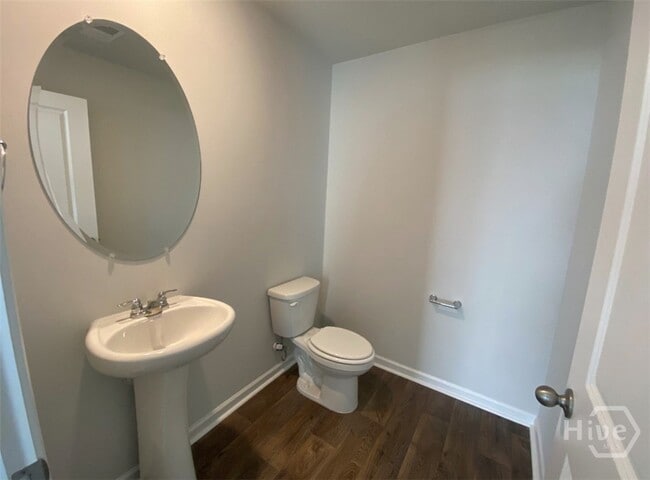 Building Photo - 405 Sea Breeze Dr