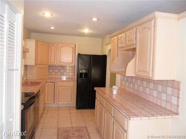 Building Photo - 3 br, 3 bath House - 14551 SW 146th Pl