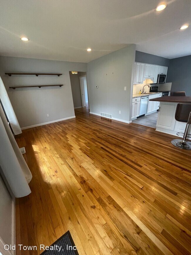 Building Photo - 3 br, 2 bath House - 2372 McKinley