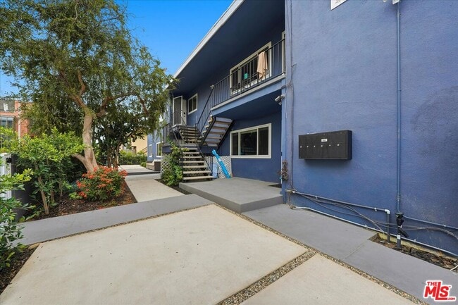 Building Photo - 3320 Pacific Ave