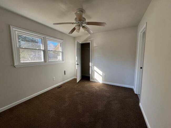 Foto del edificio - 4507 Wesley Dr