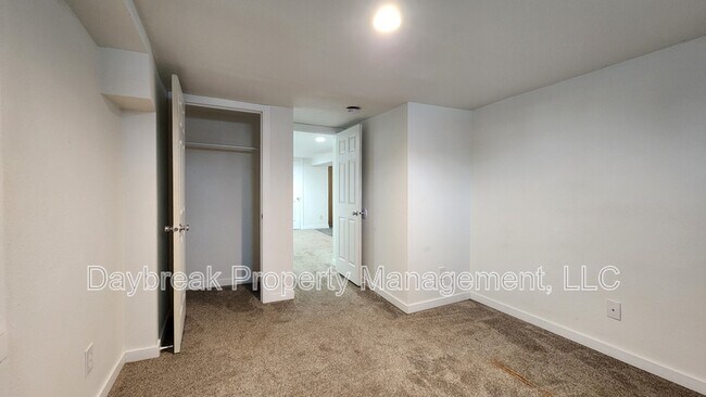 Foto del edificio - 6 11th St S