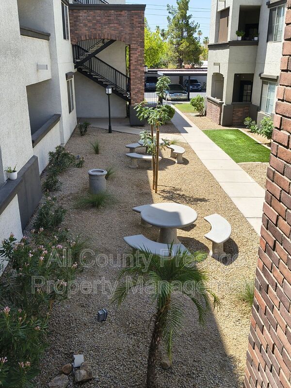Foto del edificio - 3302 N 7th St