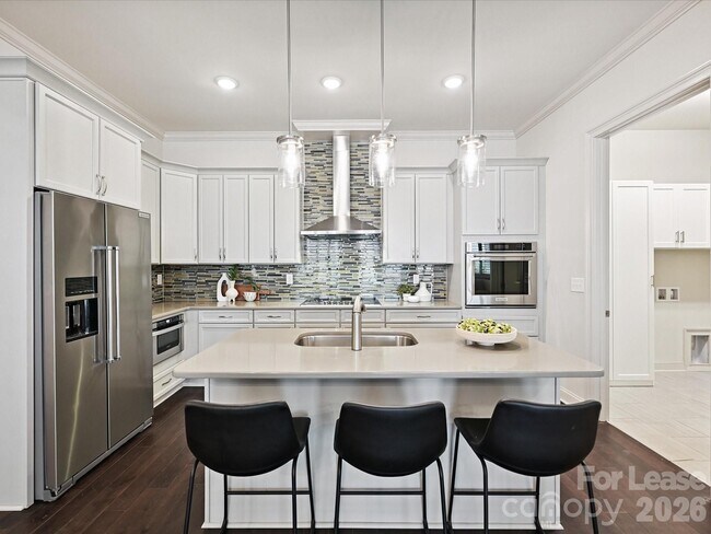 Foto del edificio - 2034 Laney Pond Rd