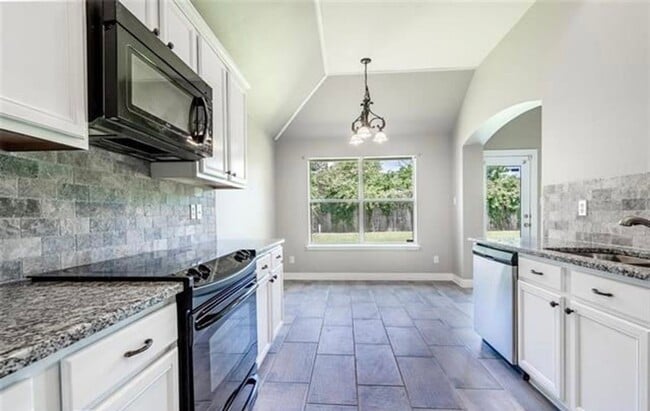 Foto del edificio - 254 Avondale Ln