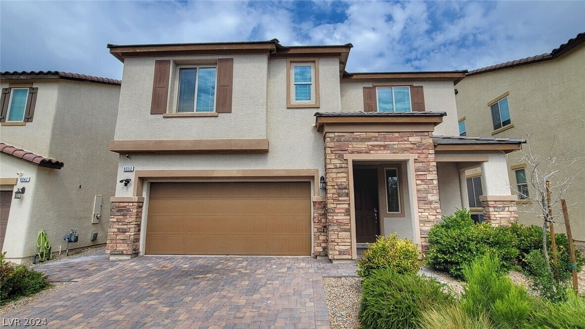 Foto principal - 8050 Ponderosa Hill St