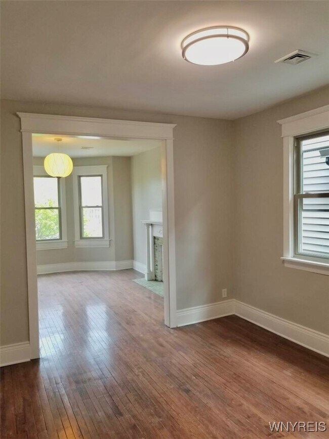 Foto del edificio - 72 Tracy St