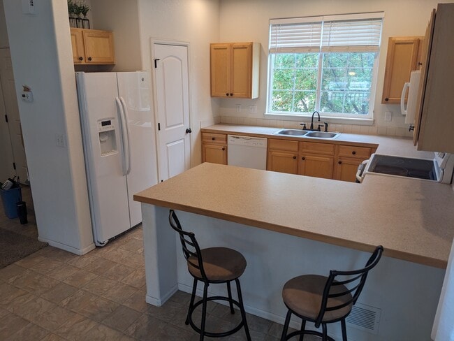 Foto del edificio - 2427 Sunbury Ln