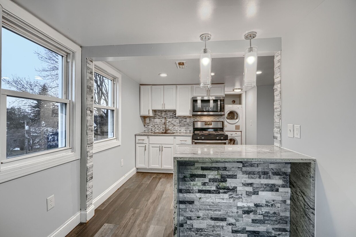 Foto principal - 4012 Fernhill Ave